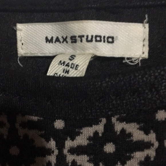 Max Studio Oversized Coquille Textured Top: Size Small - Picture 10 of 11